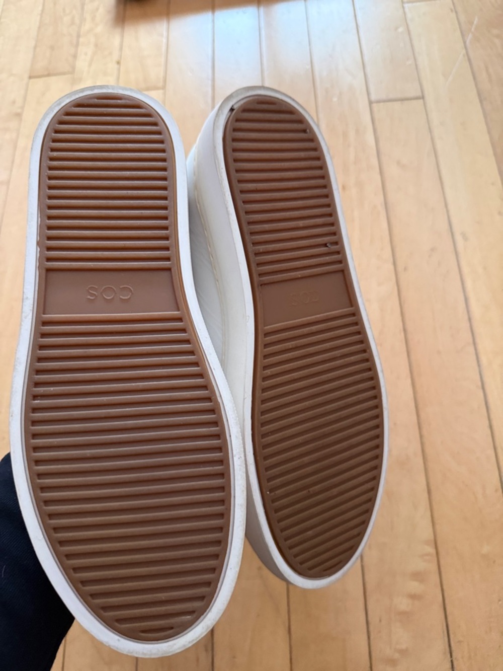 COS White Minimalist Leather Slip-On Loafers - Picture 4 of 4